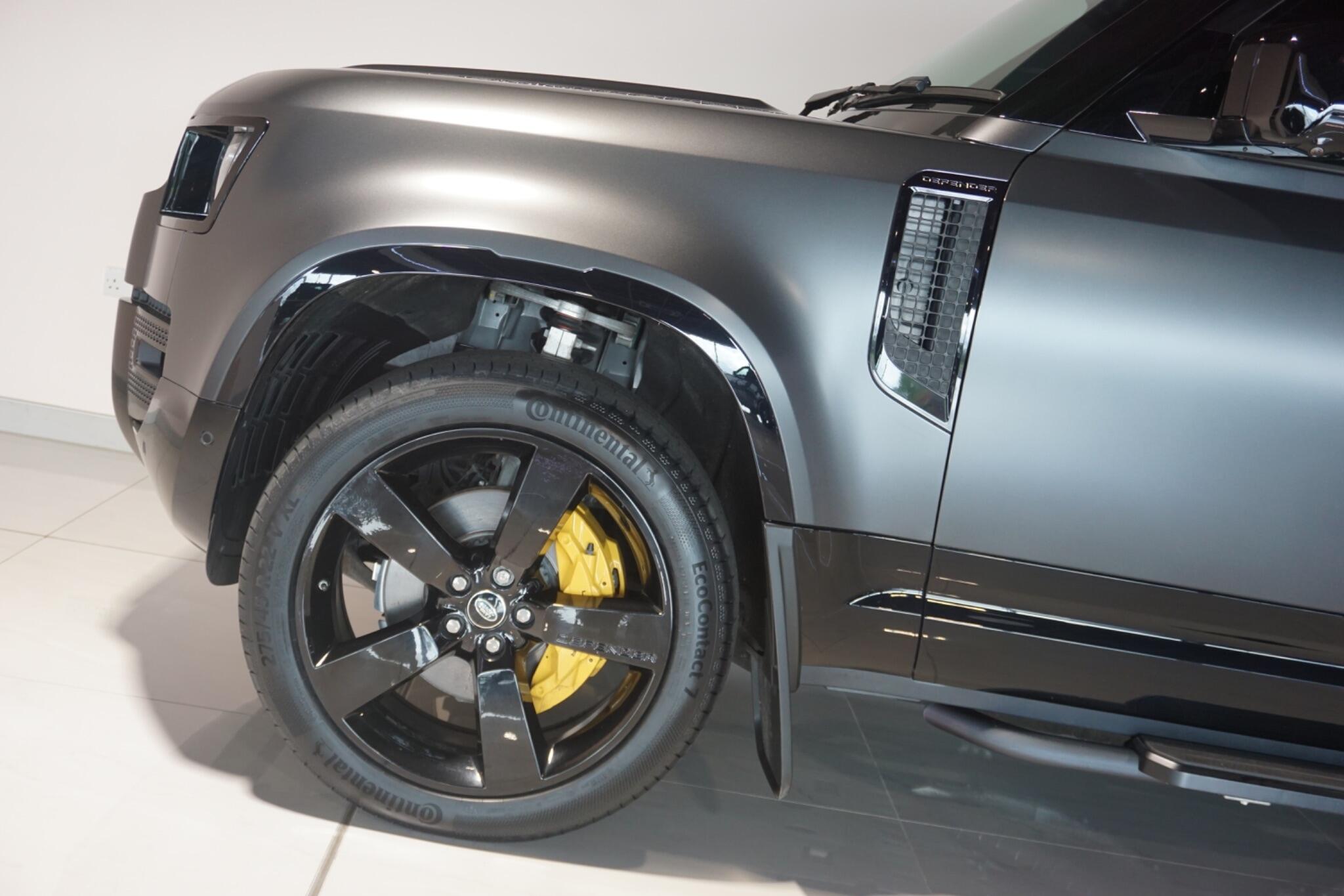 Land Rover Defender 110 3.0 D350 MHEV X-Dynamic HSE Hard Top SUV 5dr Diesel Auto 4WD MWB Euro 6 (s/s) (350 ps)